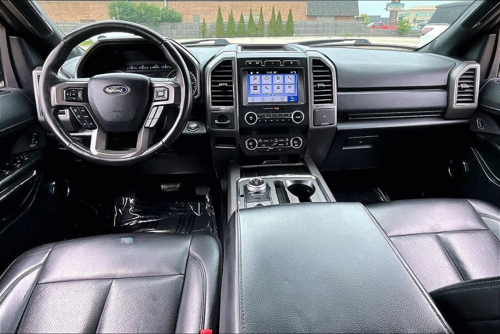 Used 2019 Ford Expedition XLT w/ Equipment Group 201A AWD/4WD image 21