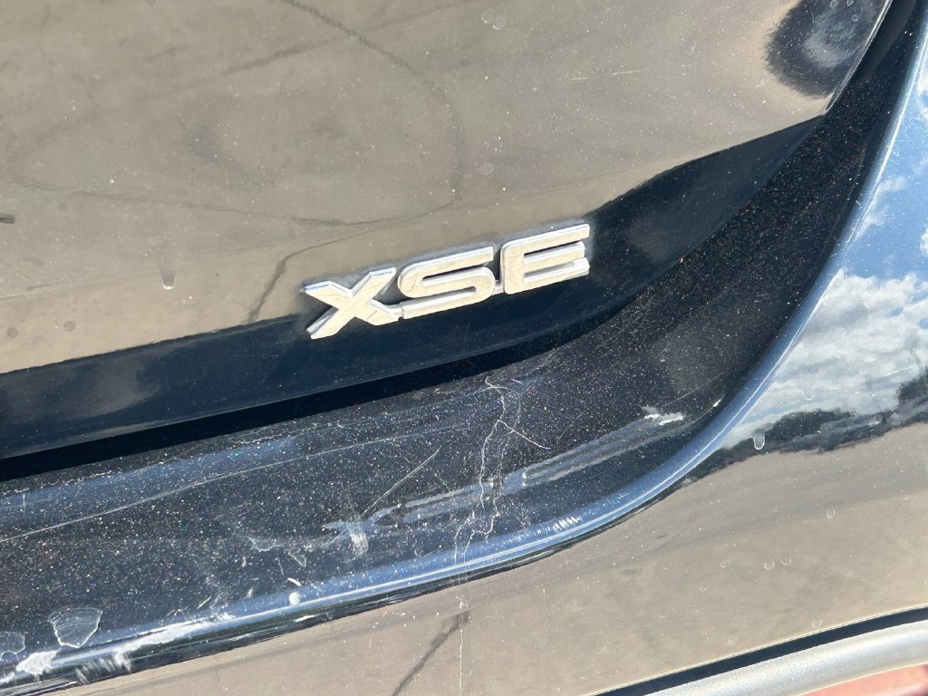 Used 2023 Toyota Highlander XSE FWD image 14
