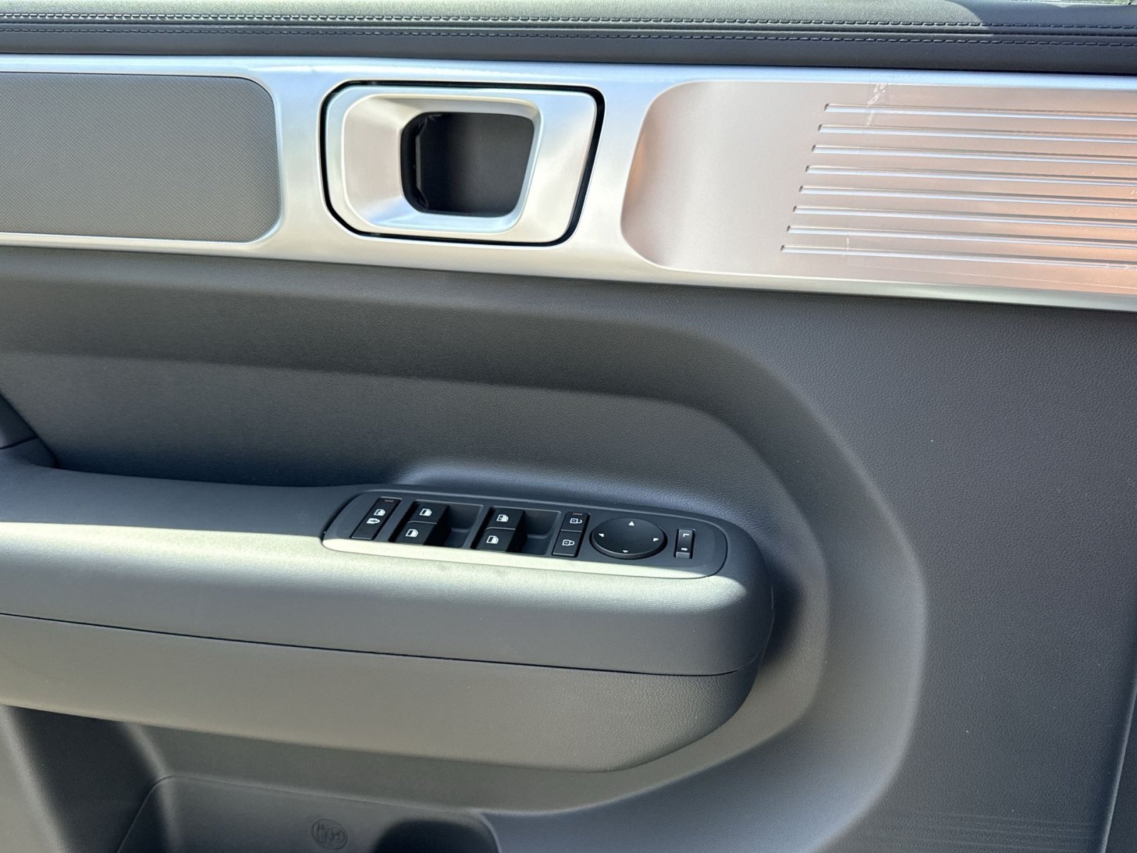 New 2026 Hyundai Santa Fe SE FWD image 15