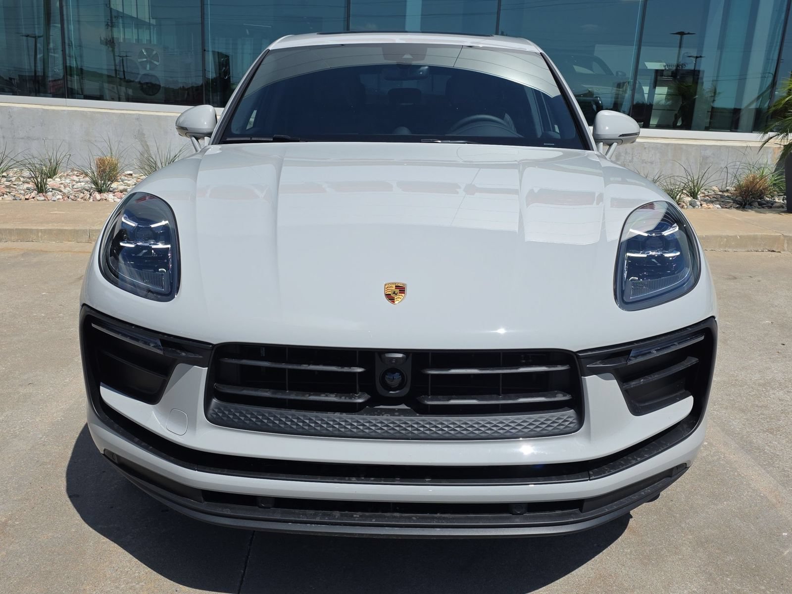 New 2026 Porsche Macan AWD/4WD image 10