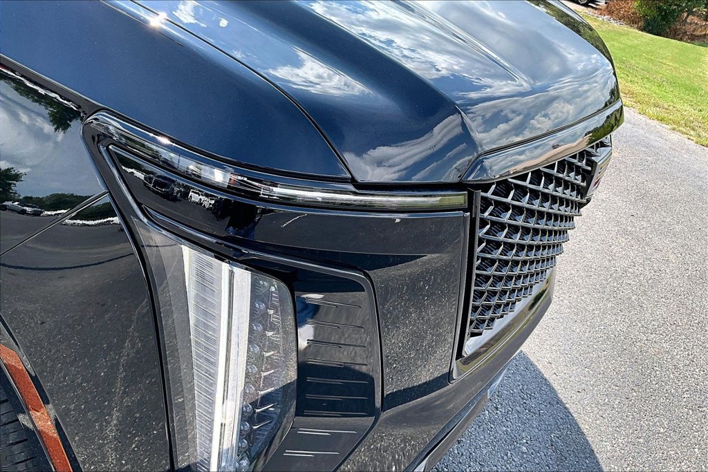Used 2025 Cadillac Escalade Sport Platinum AWD/4WD image 34