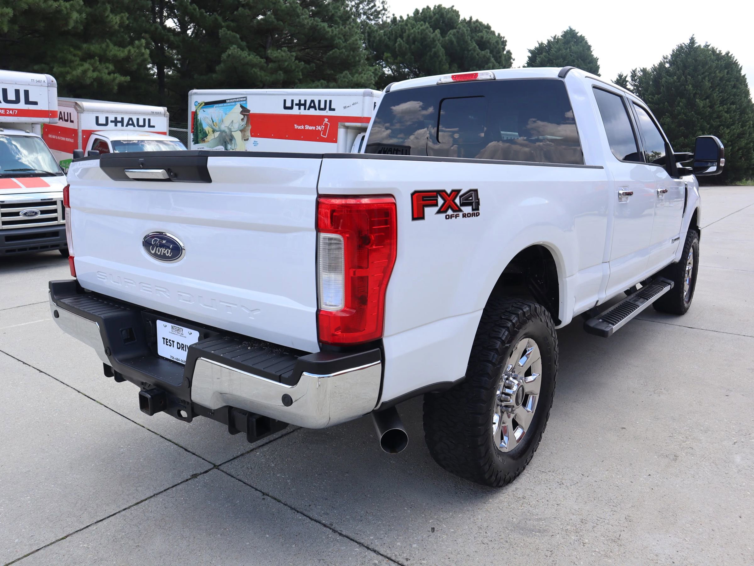 Used 2019 Ford F250 Lariat w/ Chrome Package image 5