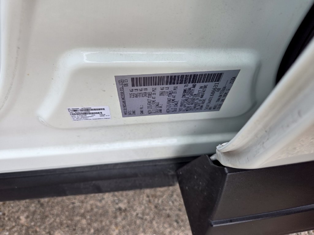 Used 2026 Nissan Rogue S FWD image 32