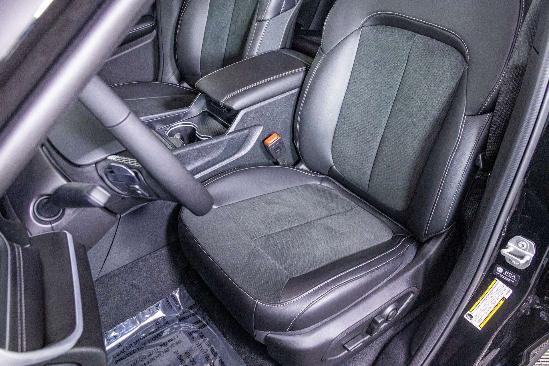 New 2025 Jeep Grand Cherokee Altitude image 19