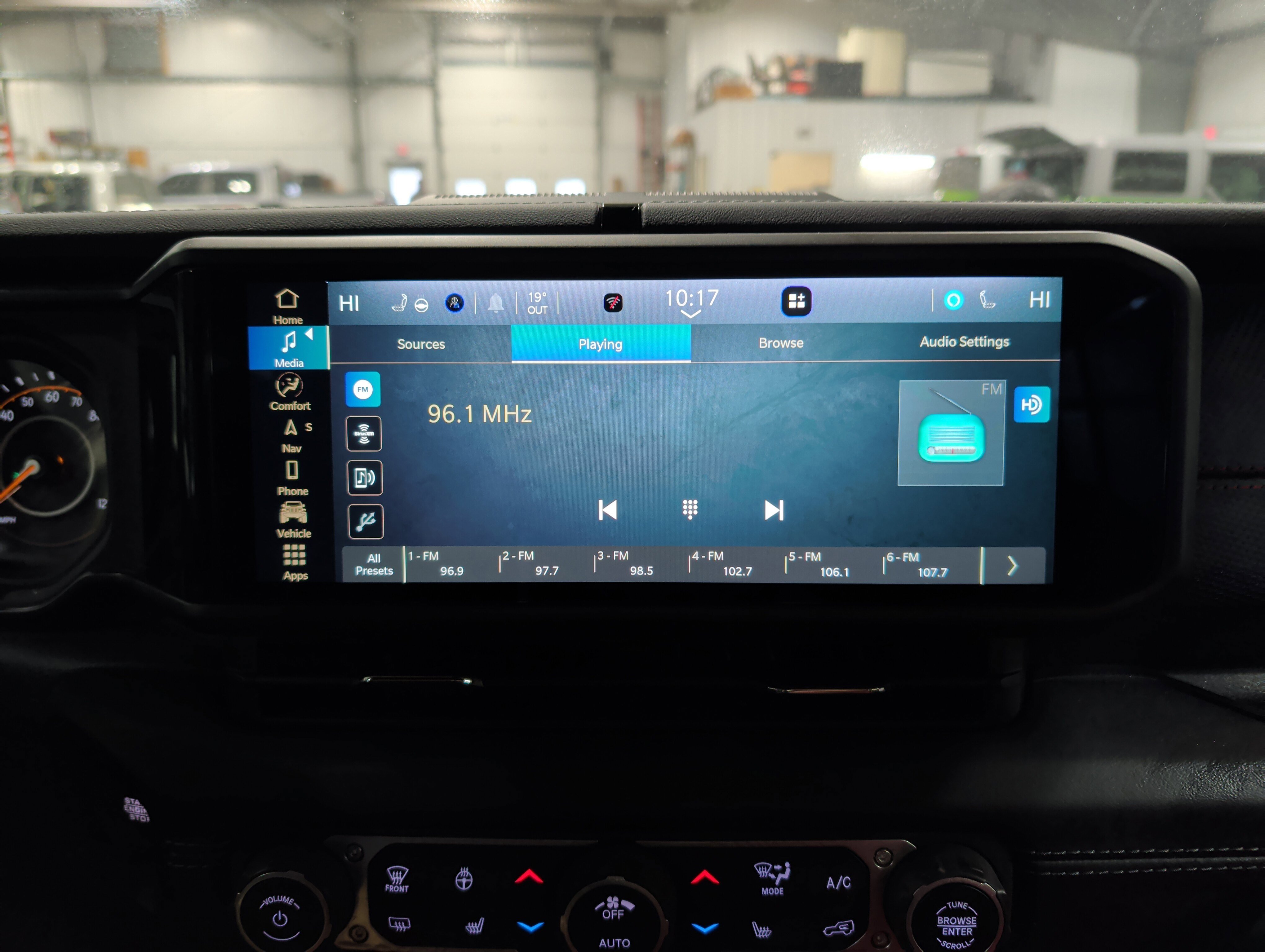 Used 2024 Jeep Wrangler Unlimited Rubicon 392 image 10