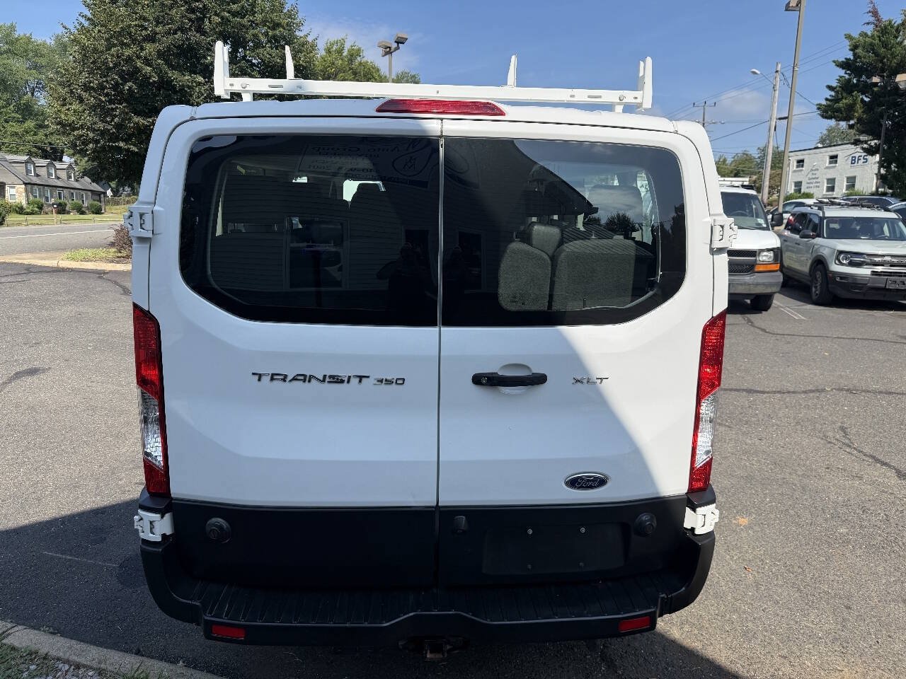 Used 2019 Ford Transit 350 XLT RWD image 6