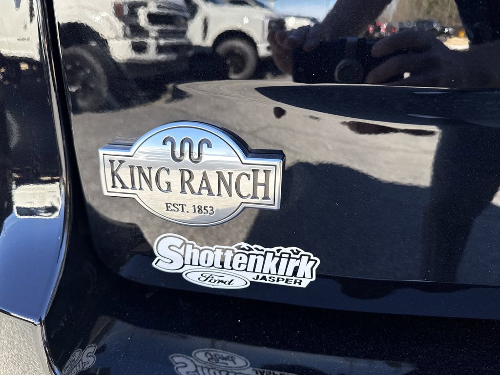 Used 2025 Ford Expedition Max King Ranch image 12