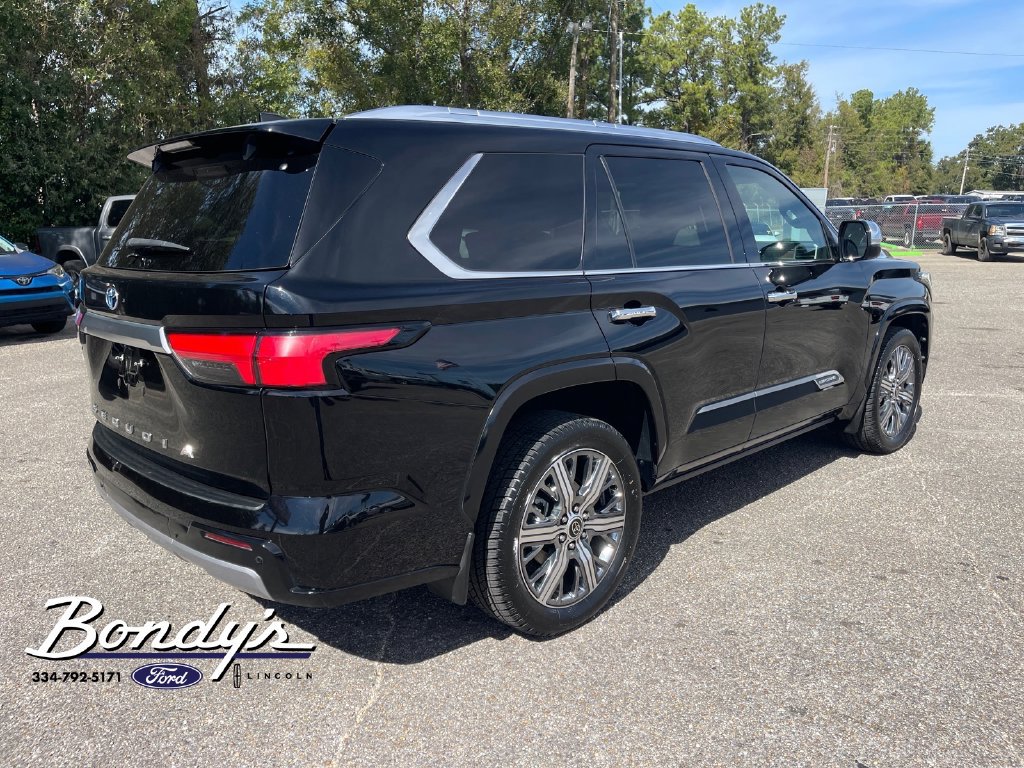 Used 2023 Toyota Sequoia Capstone RWD image 15