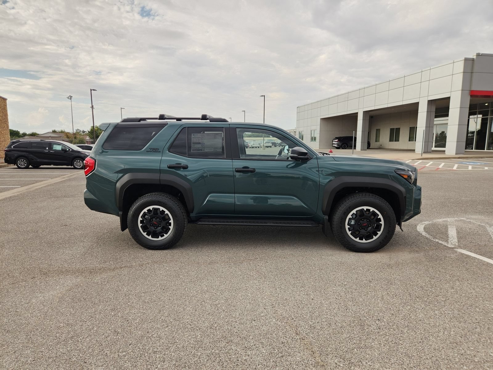 New 2026 Toyota 4Runner TRD Off-Road Premium w/ Tow Technology Package AWD/4WD image 7