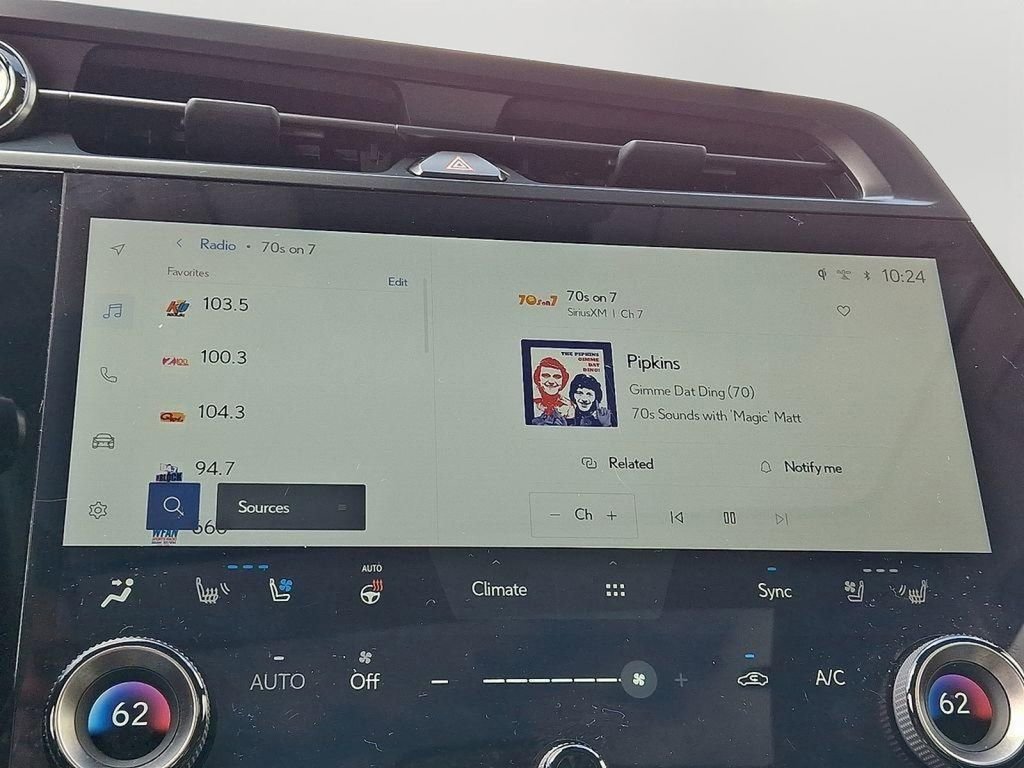 Used 2024 Lexus RZ 450e Premium image 17