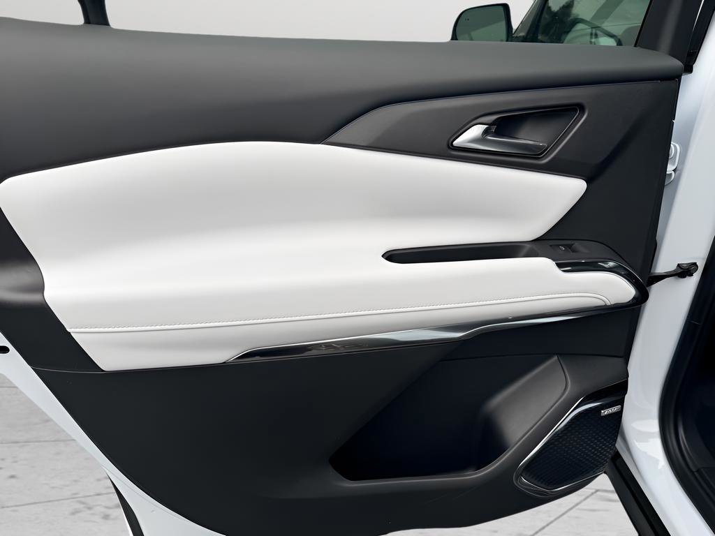 New 2026 Chevrolet Traverse High Country image 33