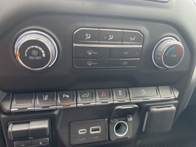 Used 2024 Chevrolet Silverado 2500 Custom w/ Custom Value Package AWD/4WD image 10