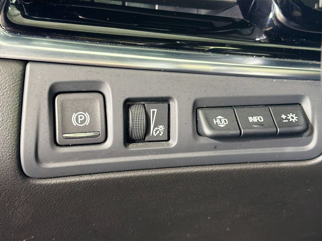 Certified 2024 Cadillac XT6 Sport w/ Technology Package AWD/4WD image 12