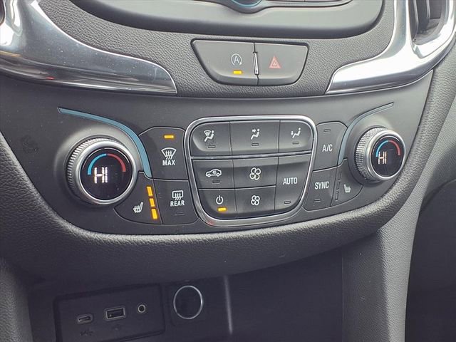 Certified 2024 Chevrolet Equinox LT w/ LPO, Floor Liner Package image 12