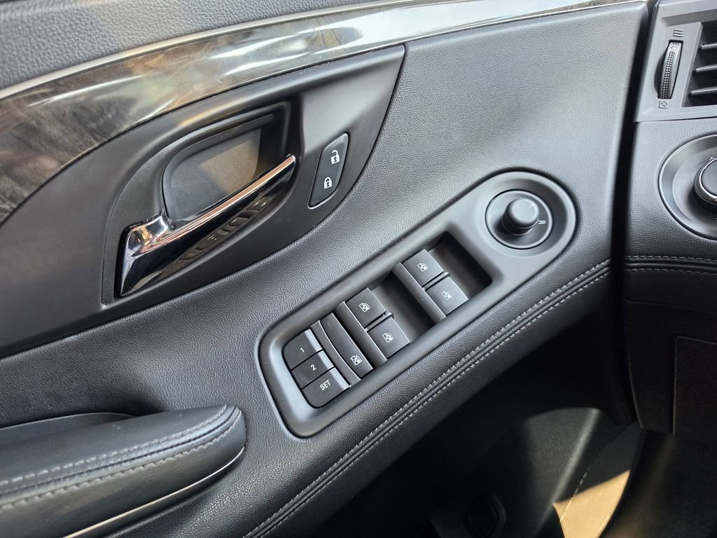 Used 2016 Buick LaCrosse Leather FWD image 19