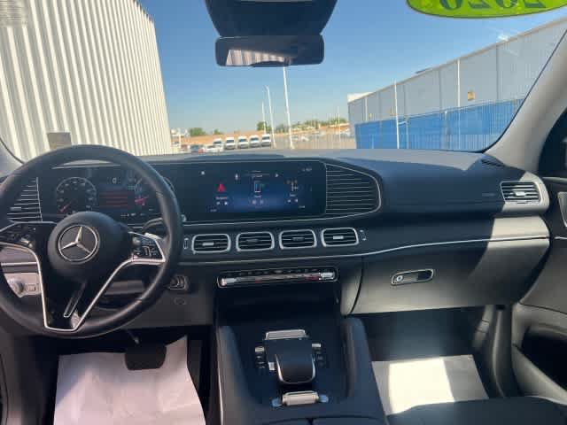 Used 2026 Mercedes-Benz GLS 450 4MATIC image 16