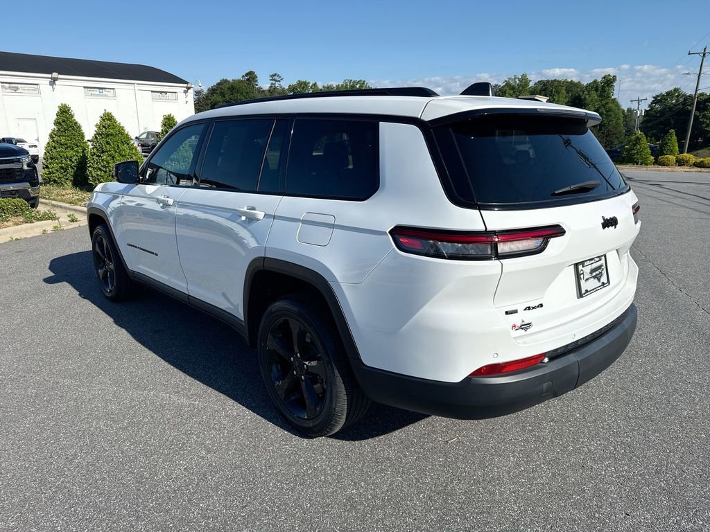 Used 2021 Jeep Grand Cherokee L Laredo AWD/4WD image 5