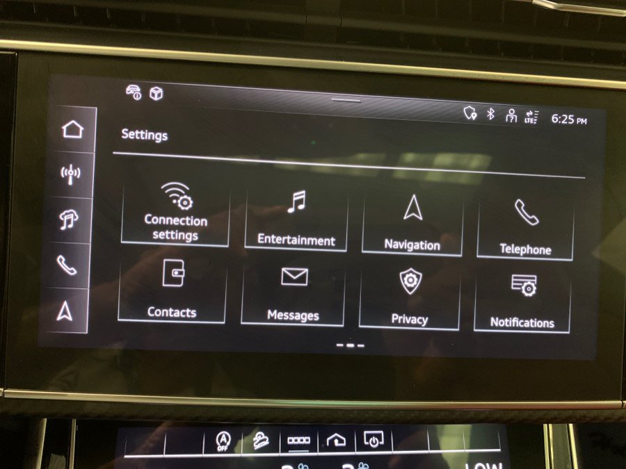 Used 2024 Audi SQ8 Premium Plus w/ S Sport Package AWD/4WD image 46