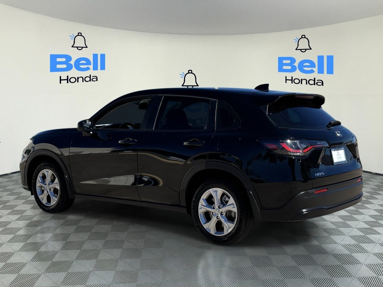 Used 2025 Honda HR-V LX image 3
