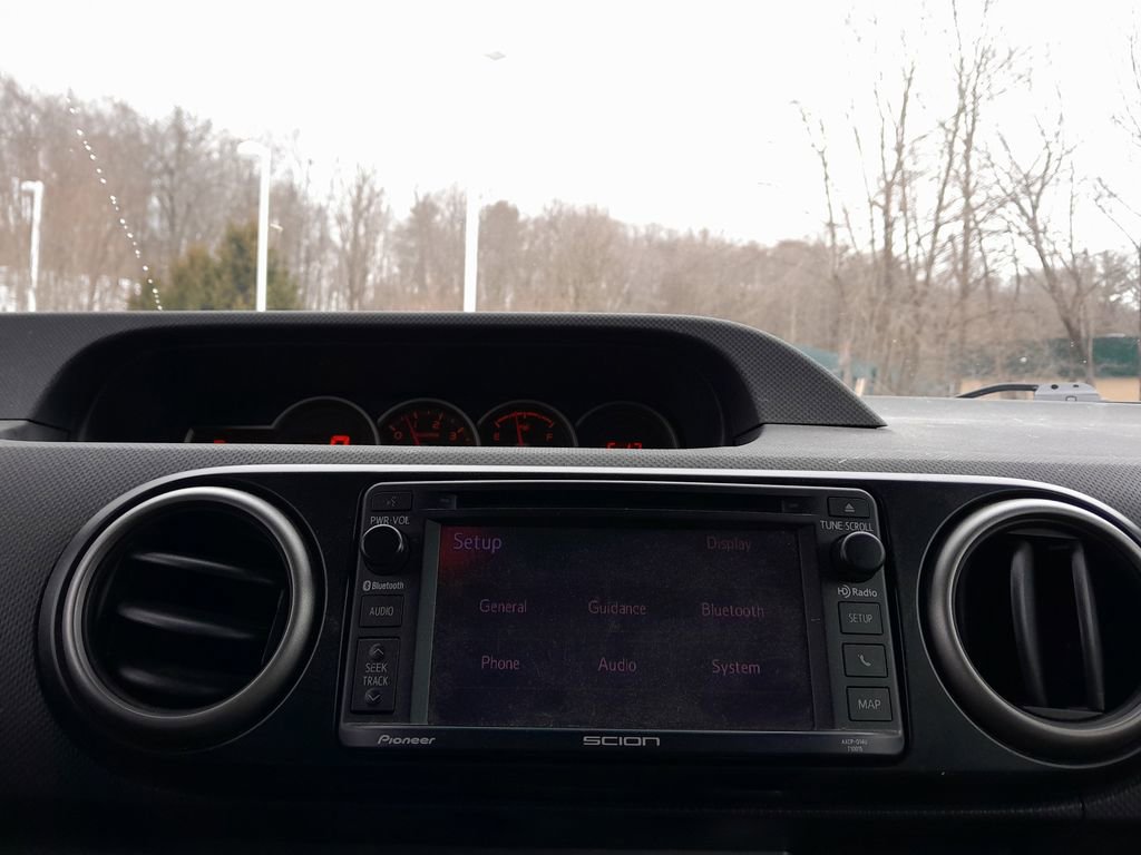 Used 2015 Scion xB image 23