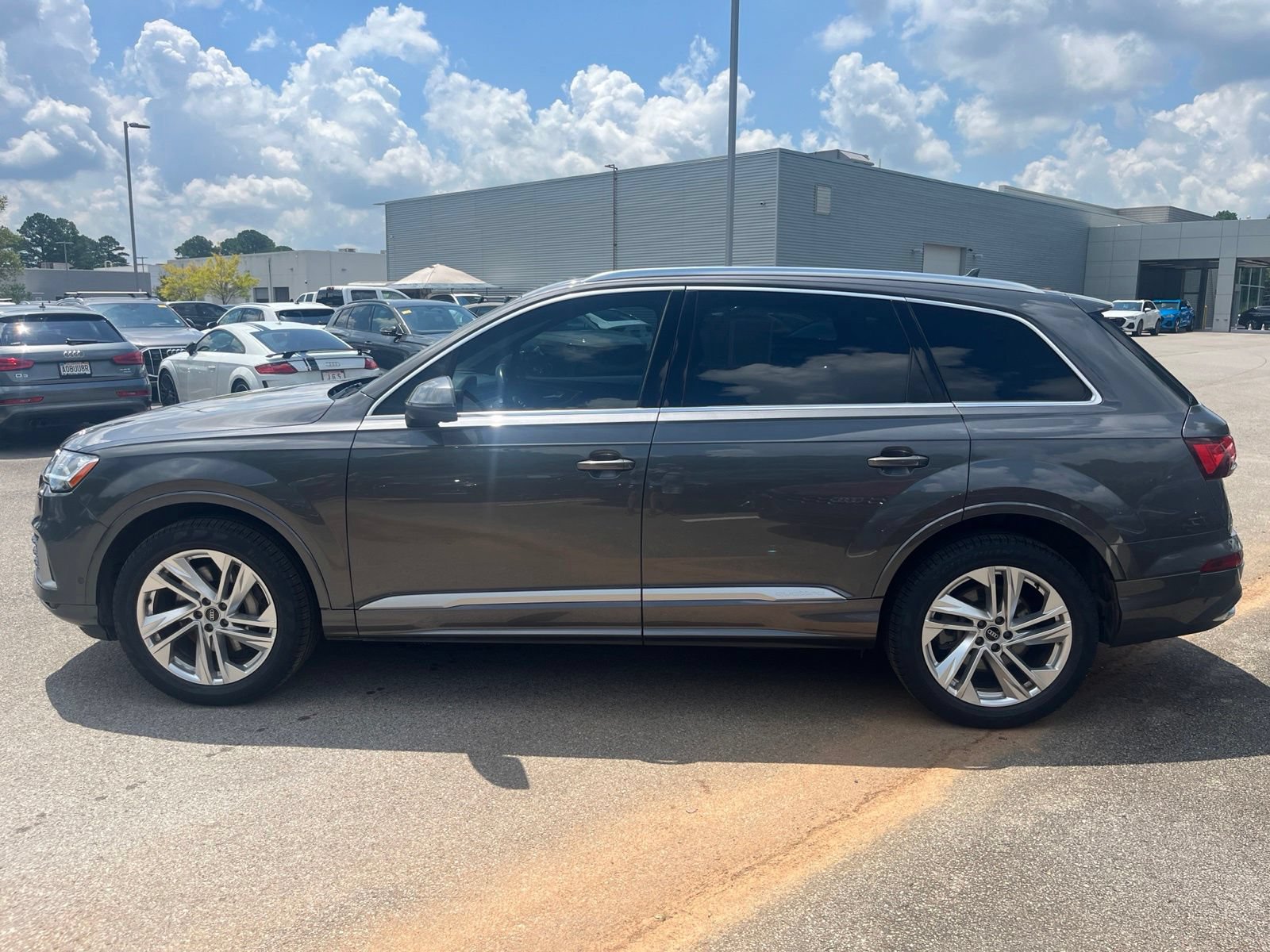Used 2021 Audi Q7 3.0T Premium Plus w/ Executive Package AWD/4WD image 9