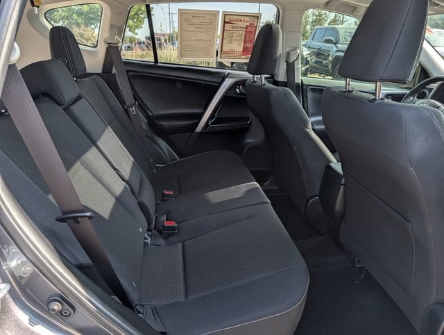 Used 2016 Toyota RAV4 XLE w/ Convenience Package FWD image 29