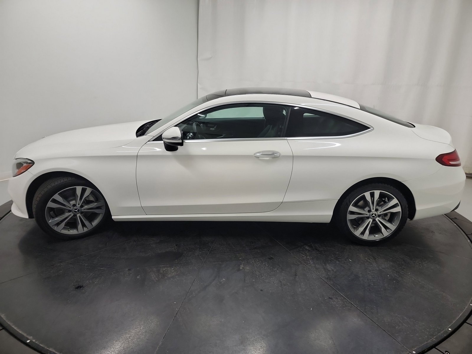 Used 2022 Mercedes-Benz C 300 4MATIC Coupe image 4