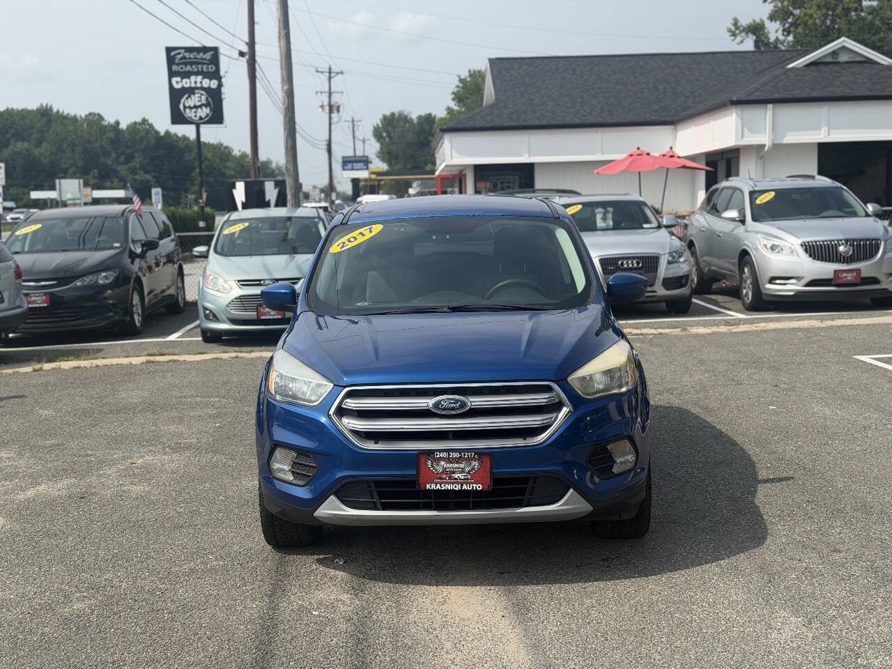 Used 2017 Ford Escape SE AWD/4WD image 2