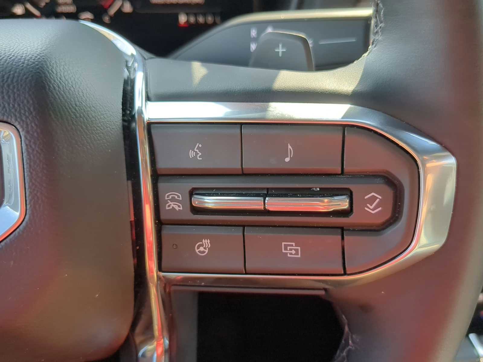 Used 2026 GMC Terrain Elevation w/ Elevation Premium Package image 17