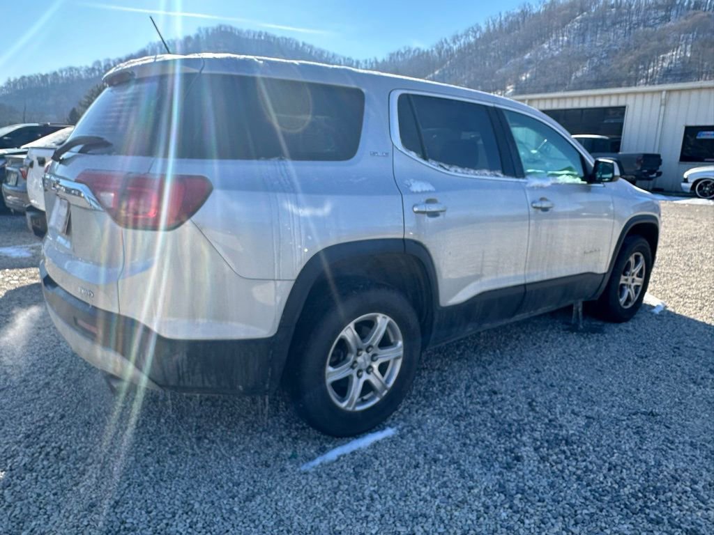 Used 2019 GMC Acadia SLE image 2