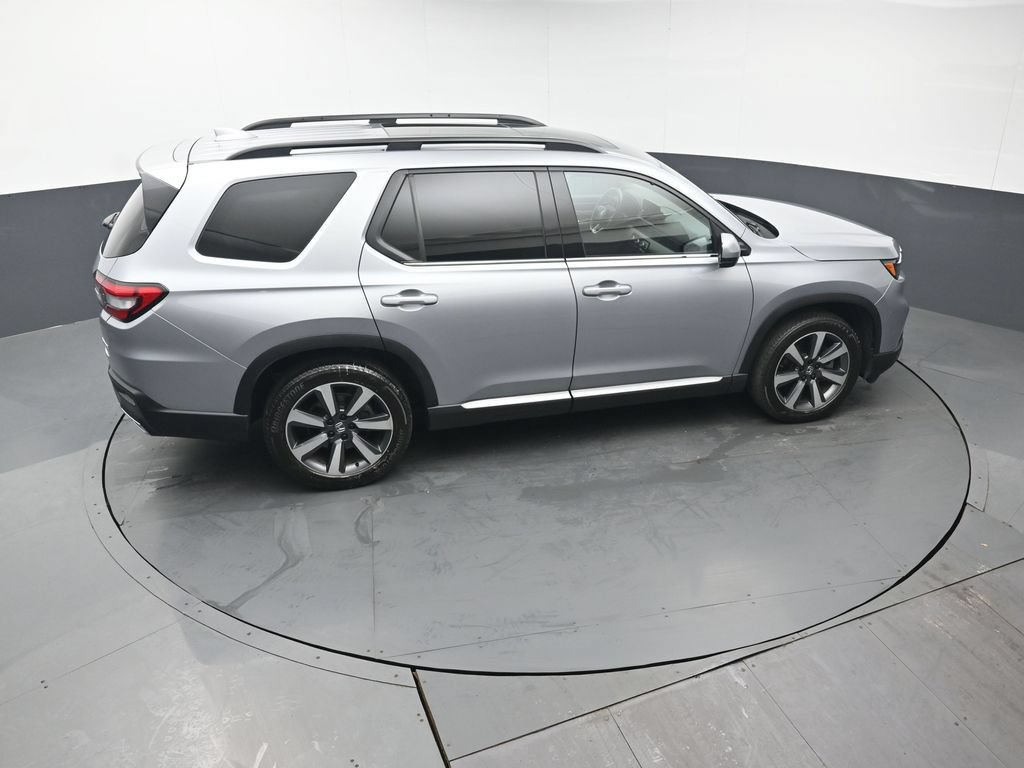 Certified 2025 Honda Pilot Touring image 47