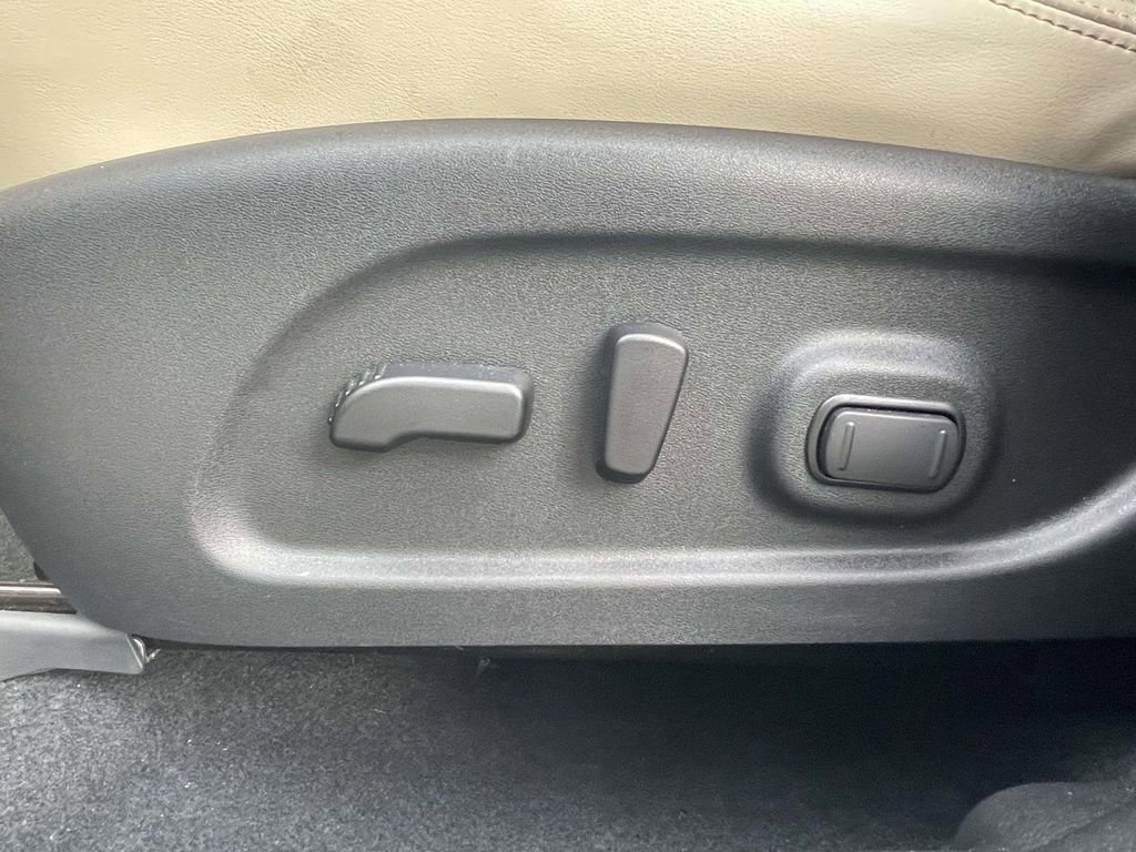 Used 2021 Nissan Murano Platinum w/ Cargo Package image 16