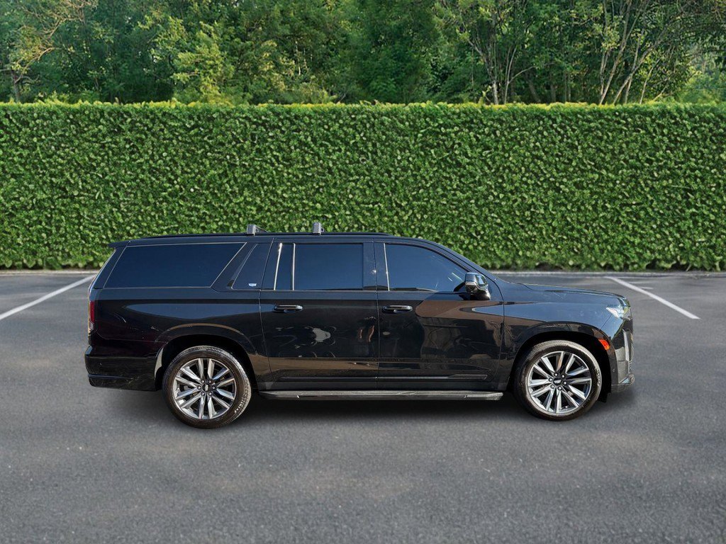 Used 2022 Cadillac Escalade ESV Sport w/ Touring Package AWD/4WD image 2