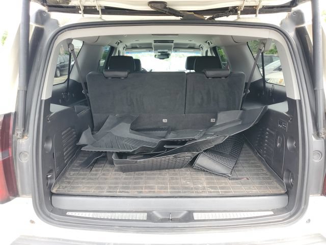 Used 2015 Chevrolet Suburban LT w/ Luxury Package AWD/4WD image 7