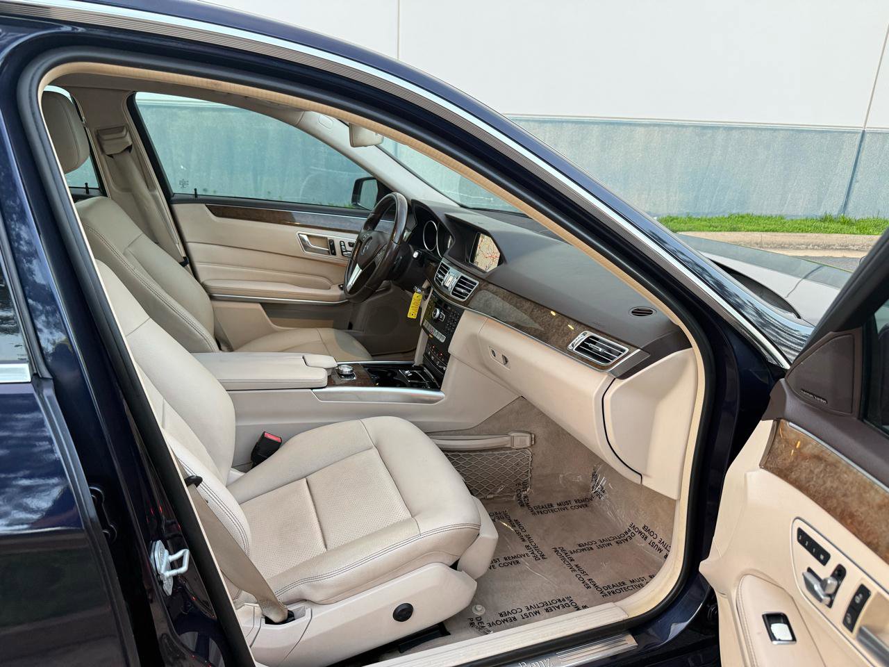 Used 2015 Mercedes-Benz E 350 4MATIC Sedan image 19