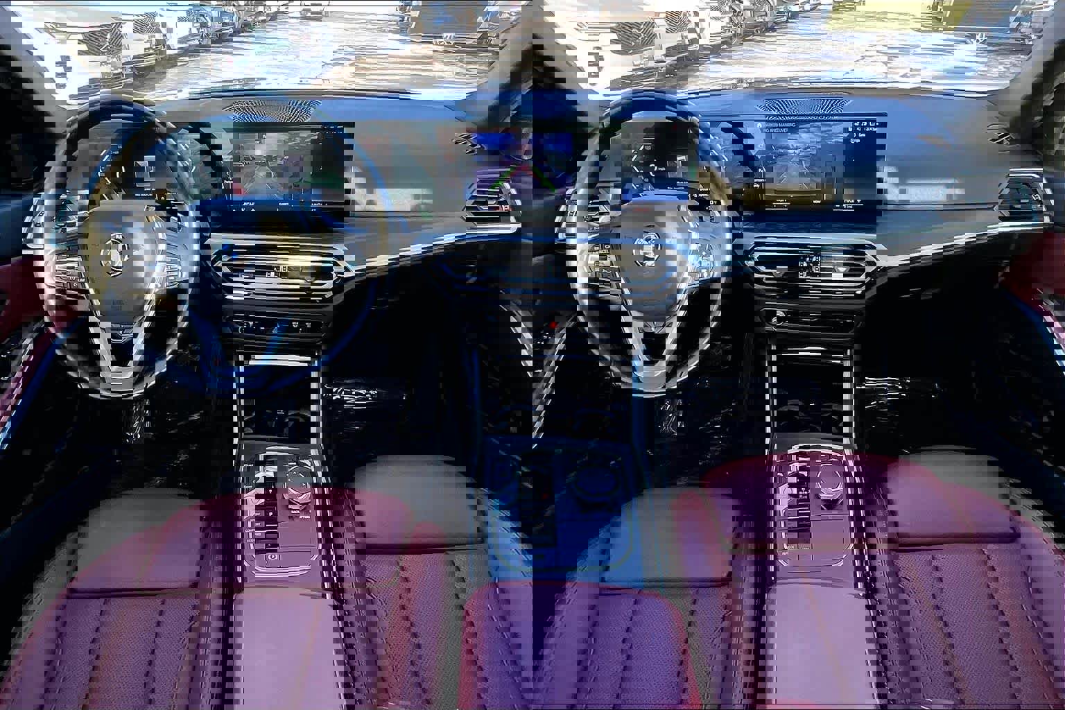 Used 2023 BMW 330i xDrive 330i xDrive w/ Driving Assistance Package image 15