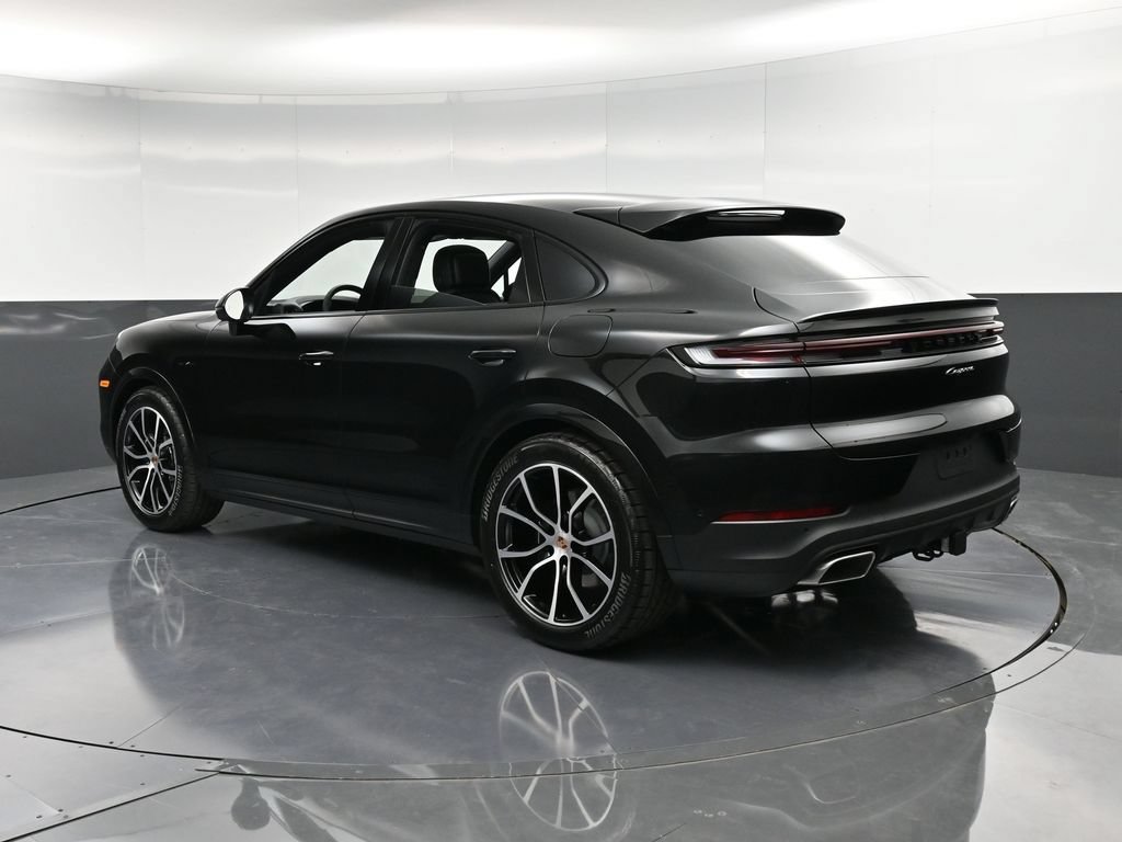 New 2026 Porsche Cayenne E-Hybrid Coupe AWD/4WD image 3