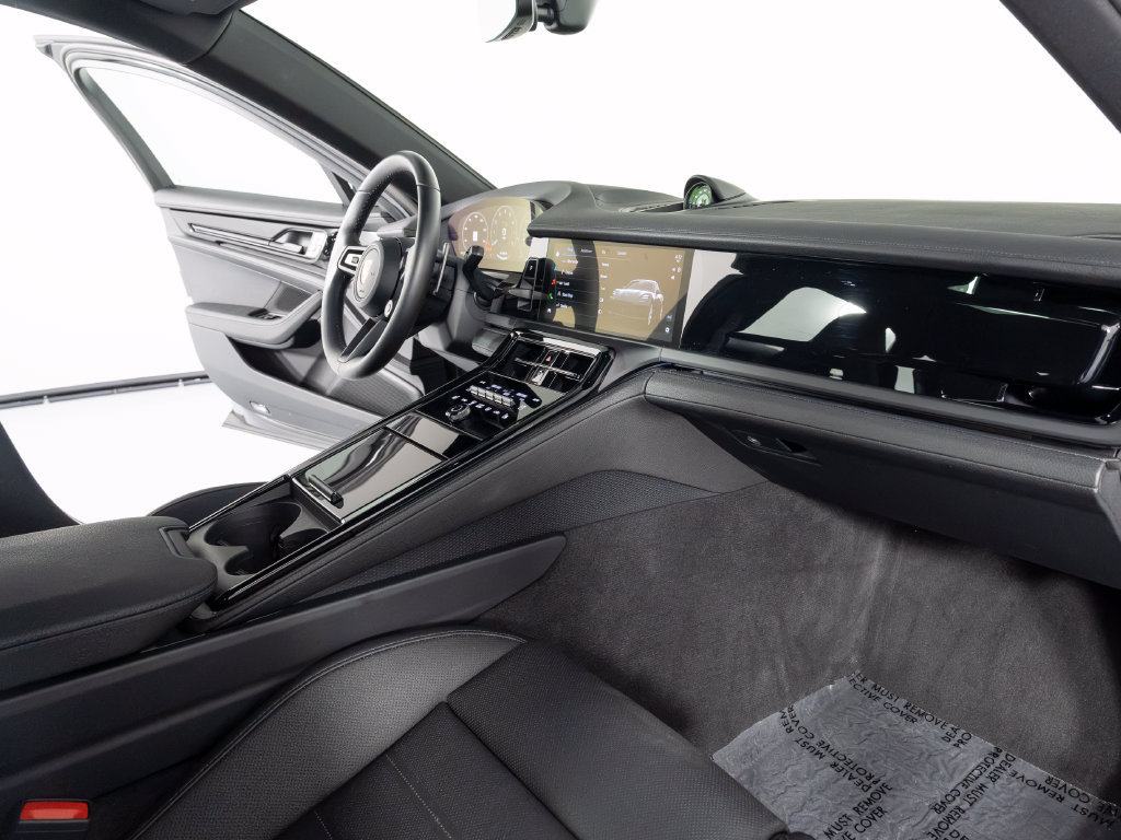 Certified 2026 Porsche Panamera 4 AWD/4WD image 33