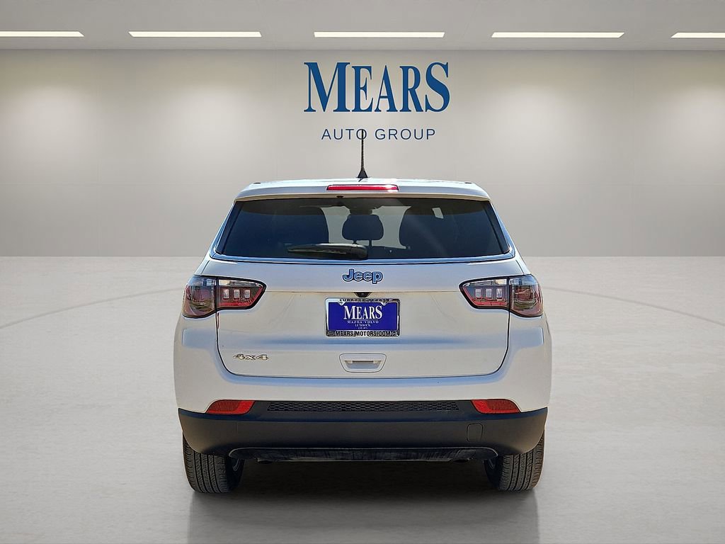 Used 2024 Jeep Compass Sport image 4