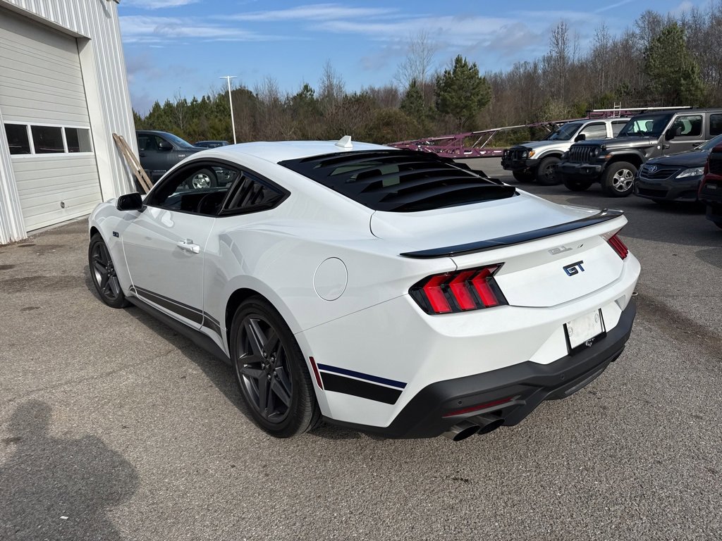 Used 2024 Ford Mustang GT Premium image 6
