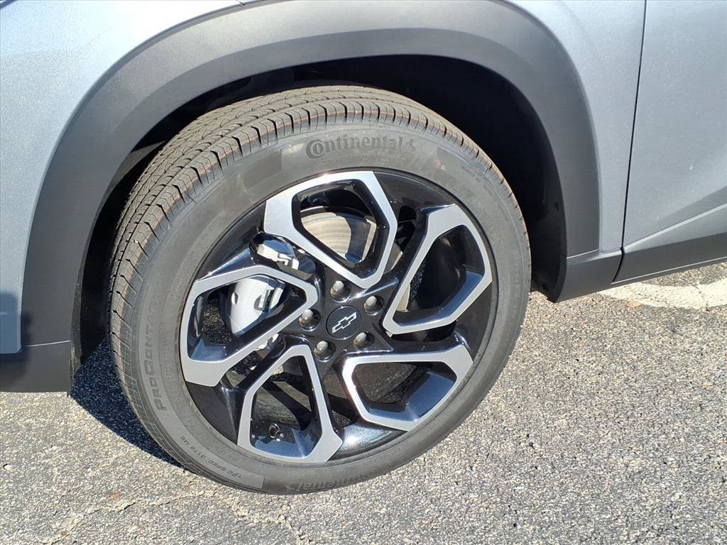 New 2026 Chevrolet Trax RS w/ Driver Confidence Package FWD image 11