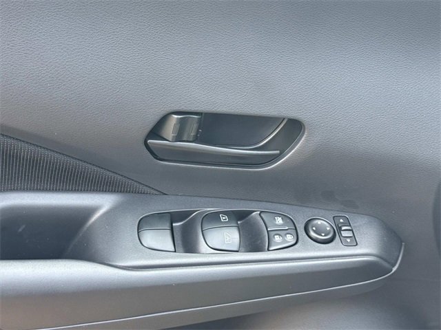 New 2025 Nissan Kicks Play S image 17