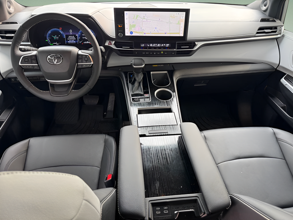 Used 2026 Toyota Sienna XSE AWD/4WD image 17