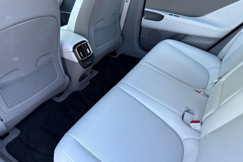 Used 2023 Hyundai Ioniq 6 SEL image 9