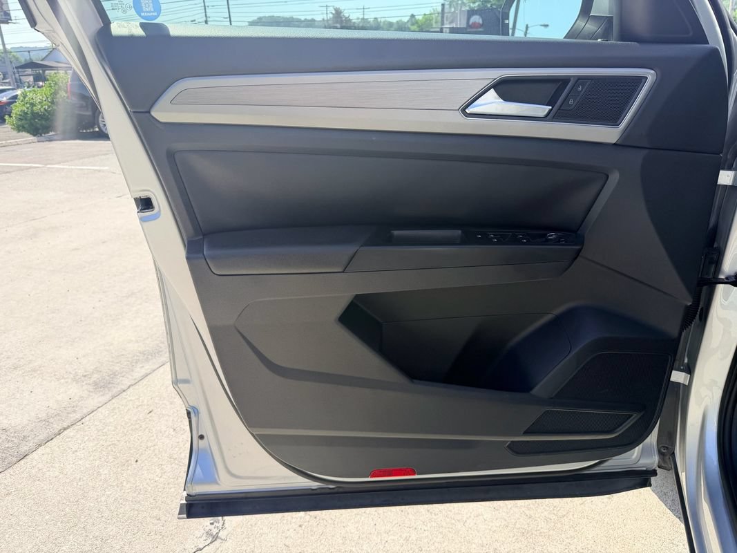 Used 2018 Volkswagen Atlas SE FWD image 24