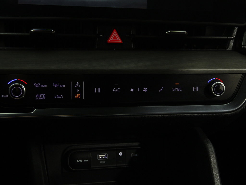 Used 2023 Kia Sportage X-Line w/ X-Line Premium Package image 17