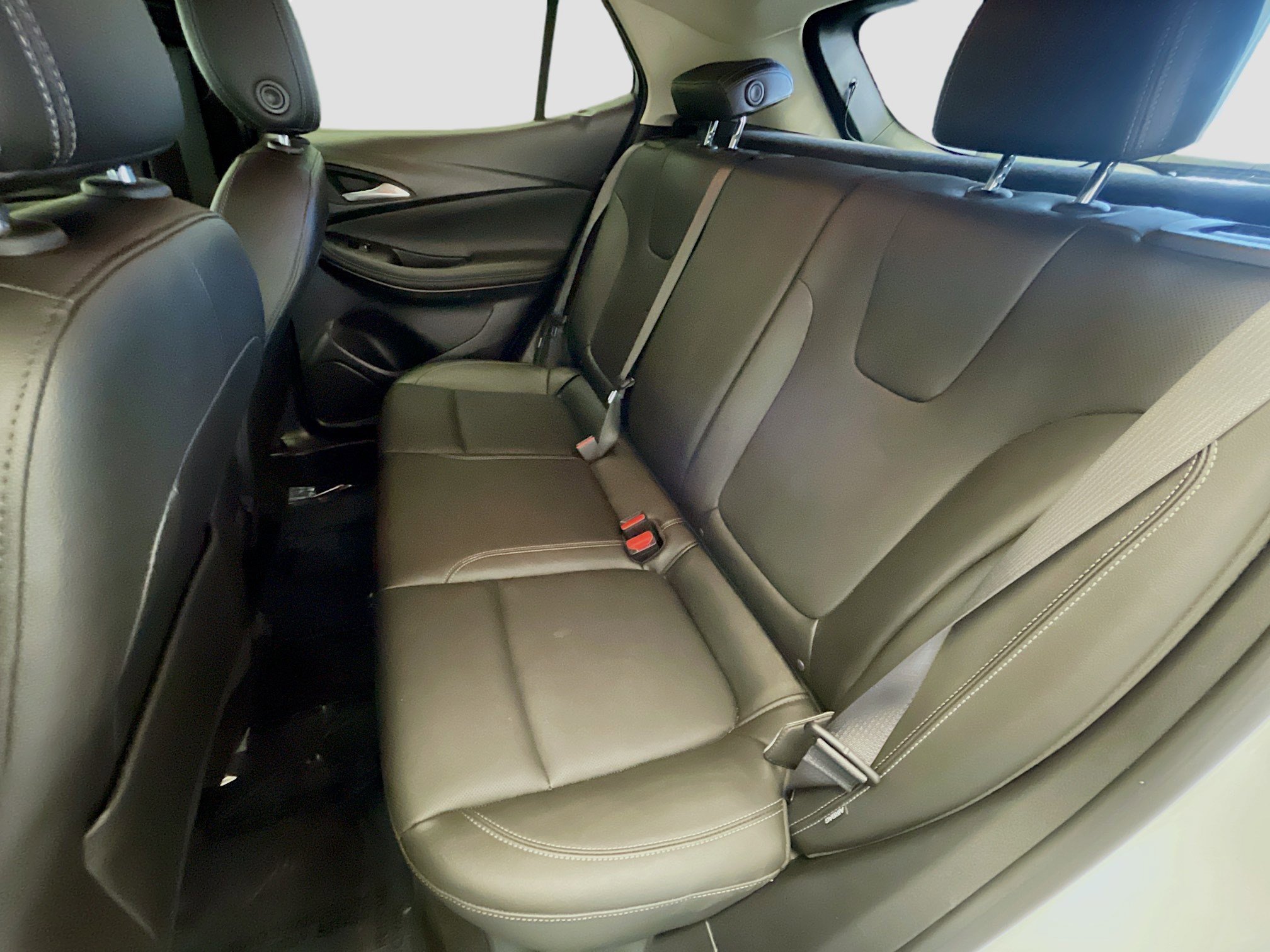 Used 2024 Buick Encore GX Sport Touring image 14