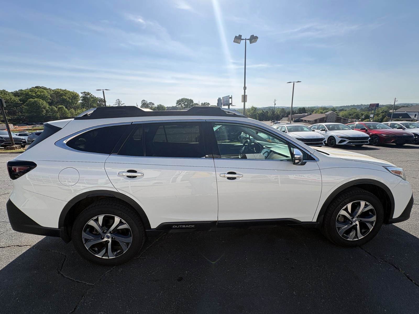 Used 2020 Subaru Outback Touring w/ Popular Package #2 AWD/4WD image 6