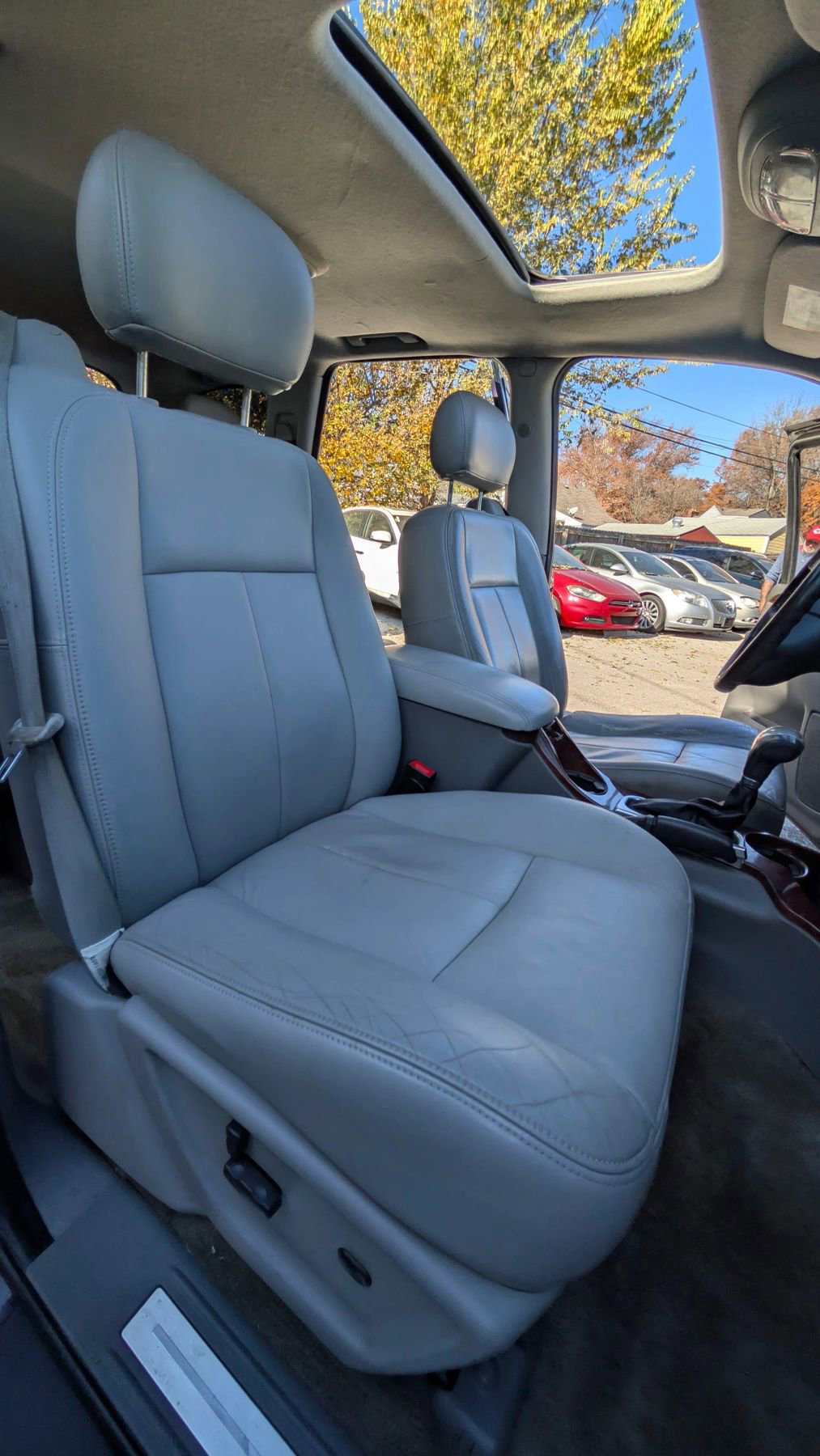 Used 2008 GMC Envoy SLT image 17