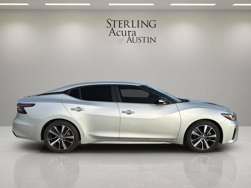 Used 2023 Nissan Maxima SV w/ Floor Mat Group FWD image 4